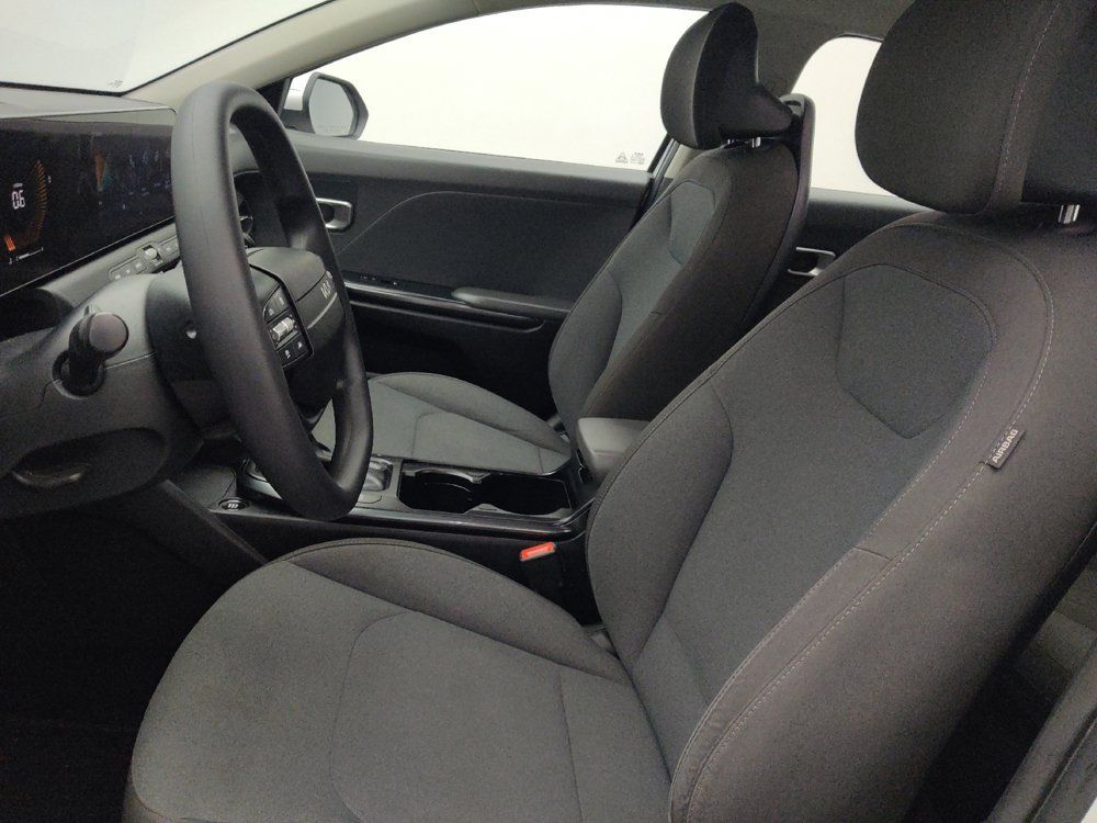 Used 2025 Kia K4 FWD image 17