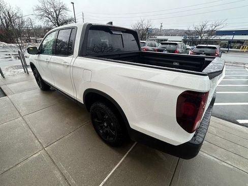 New 2026 Honda Ridgeline Black Edition image 7