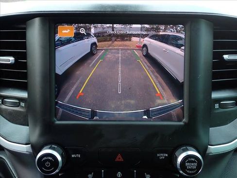 Used 2022 RAM 1500 Big Horn AWD/4WD image 16