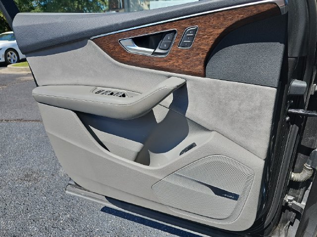 Used 2020 Audi Q7 3.0T Prestige AWD/4WD image 30