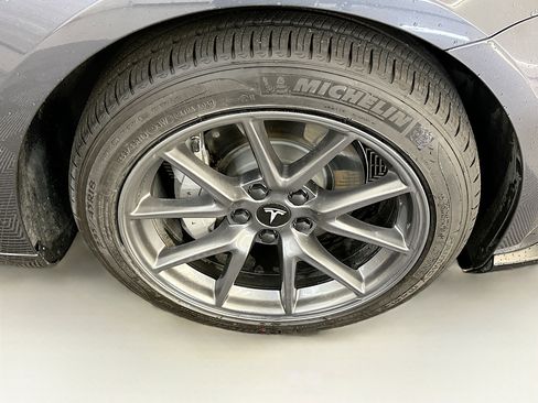 Used 2023 Tesla Model 3 Standard Range image 11