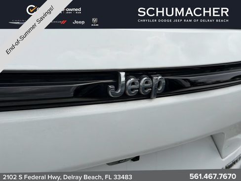 Certified 2023 Jeep Grand Cherokee Limited AWD/4WD image 17