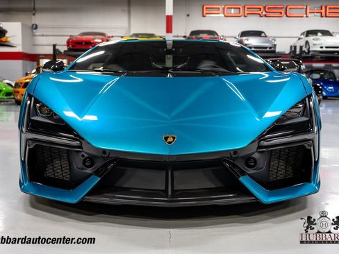 Used 2025 Lamborghini Revuelto AWD/4WD image 31