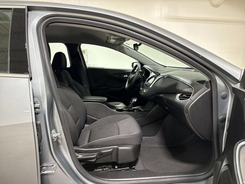 Used 2024 Chevrolet Malibu LT FWD image 21
