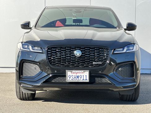 Used 2025 Jaguar F-PACE R-Dynamic S image 8