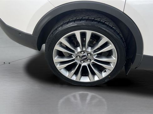 Used 2016 Lincoln MKX Reserve w/ Luxury Package image 20