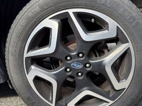 Used 2019 Subaru Crosstrek 2.0i Limited AWD/4WD image 12