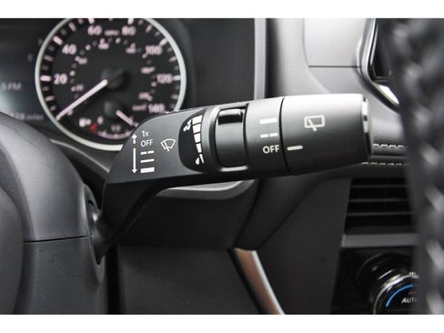 Certified 2026 Nissan Rogue SV FWD image 21