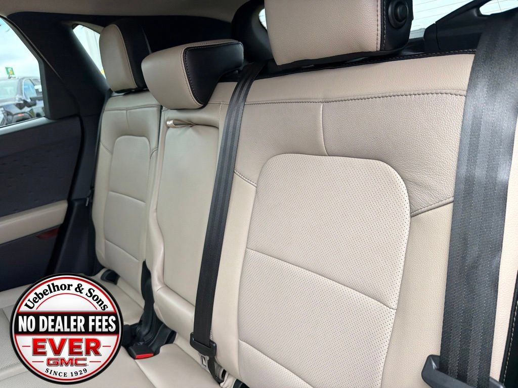 Used 2020 Ford Escape Titanium AWD/4WD image 15