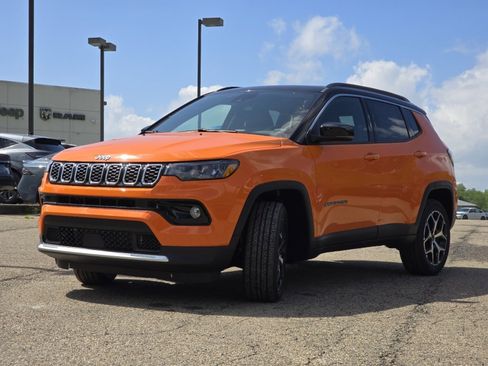 New 2026 Jeep Compass Limited w/ Sun, Sound & Navigation Group AWD/4WD image 12