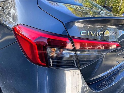 Used 2023 Honda Civic LX image 31