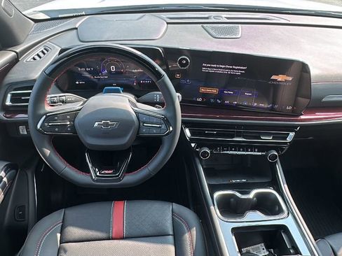 New 2026 Chevrolet Traverse RS w/ LPO, Floor Liner Package image 17