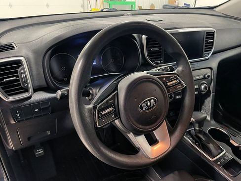 Used 2020 Kia Sportage LX image 18