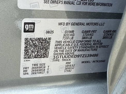 Used 2026 GMC Sierra 1500 SLT AWD/4WD image 34