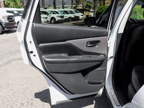 Used 2023 Nissan Murano SV w/ SV Midnight Edition Package image 31