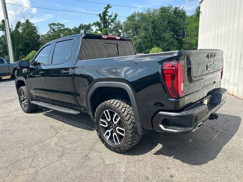 Used 2024 GMC Sierra 1500 AT4 w/ AT4 Premium Package AWD/4WD image 8
