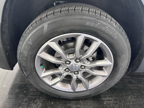 Used 2022 GMC Terrain SLT image 24