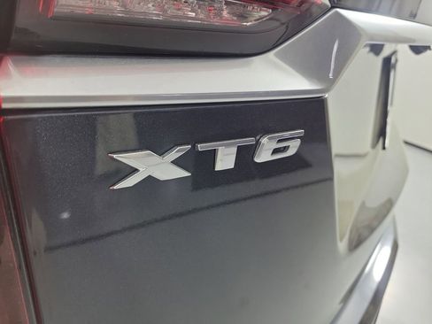 Used 2020 Cadillac XT6 Premium Luxury image 6