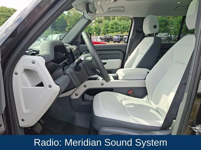 Used 2025 Land Rover Defender 110 S AWD/4WD image 2