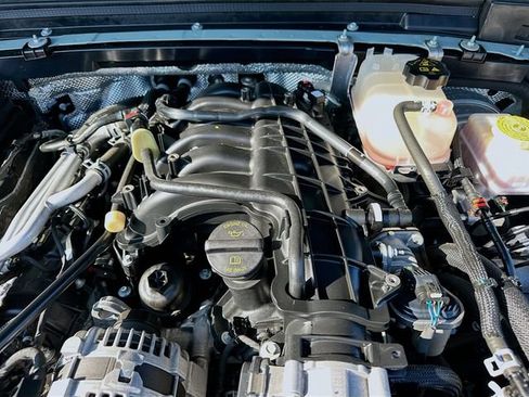 Used 2024 Jeep Wrangler Sahara image 29