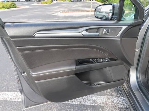Used 2013 Ford Fusion Titanium AWD/4WD image 11