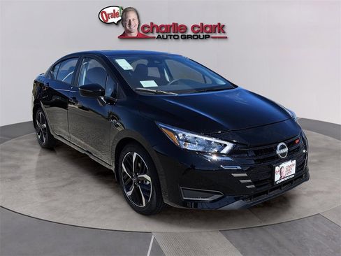 New 2025 Nissan Versa SR w/ Trunk Package image 8