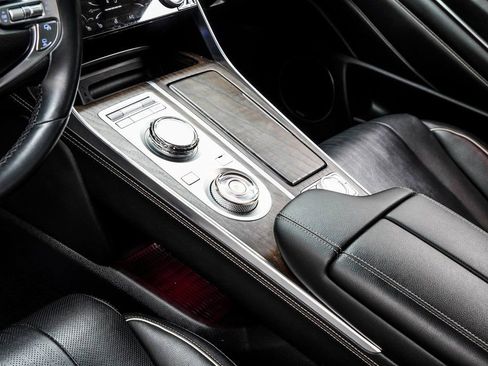 Used 2023 Genesis GV80 2.5T w/ Prestige 20" Package image 16