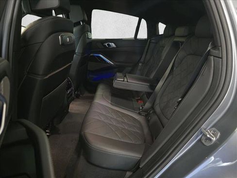 Used 2025 BMW X6 xDrive40i image 16