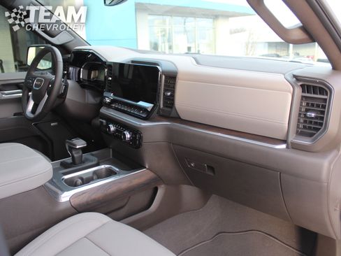 Certified 2025 GMC Sierra 1500 SLT w/ SLT Premium Plus Package image 28