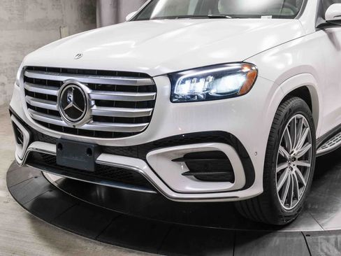 New 2026 Mercedes-Benz GLS 580 4MATIC image 11