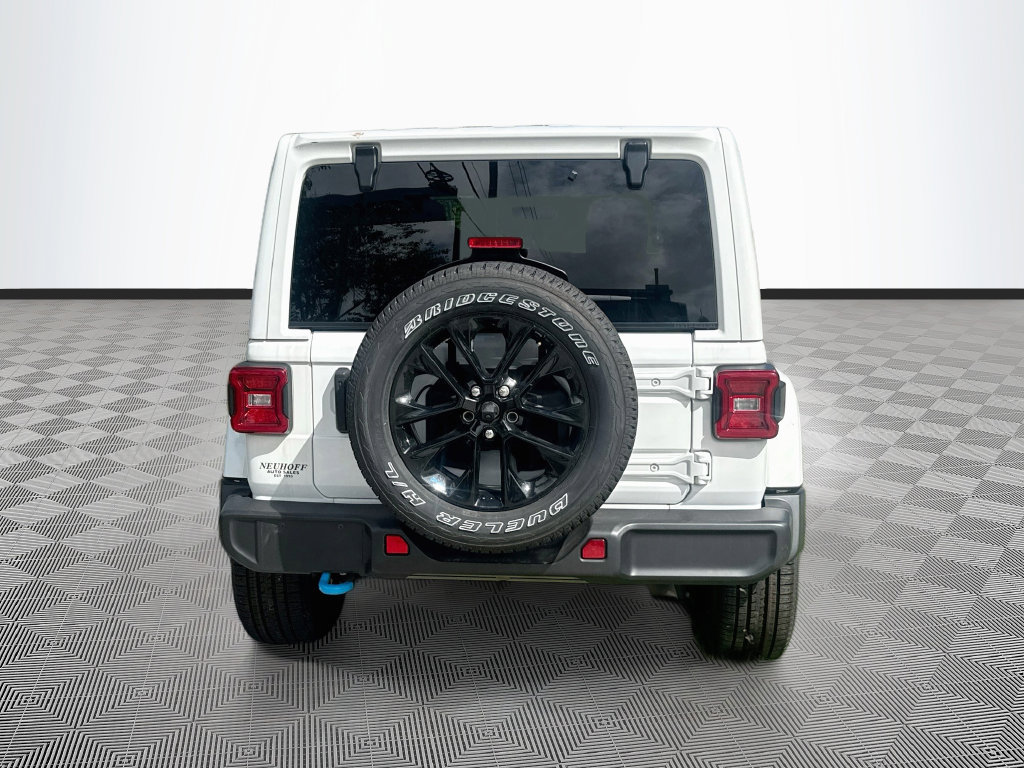 Certified 2023 Jeep Wrangler Unlimited Sahara w/ Cold Weather Group AWD/4WD image 7