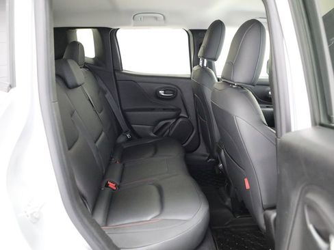 Used 2021 Jeep Renegade Trailhawk w/ Luxury Group III AWD/4WD image 13