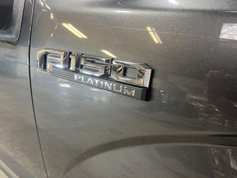 Used 2018 Ford F150 Platinum w/ Equipment Group 701A Luxury AWD/4WD image 9