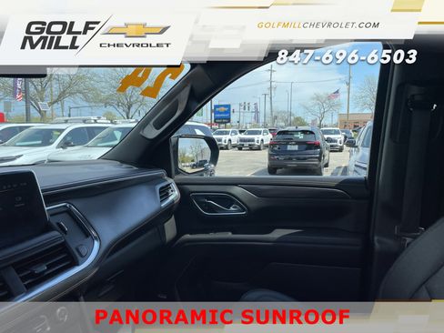 Used 2024 Chevrolet Suburban RST w/ Luxury Package AWD/4WD image 25