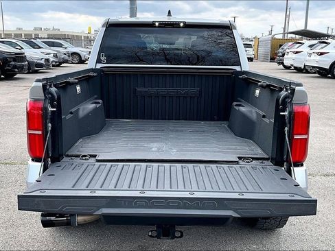 Used 2024 Toyota Tacoma TRD Sport image 39