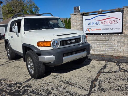 Used 2013 Toyota FJ Cruiser 4WD image 1