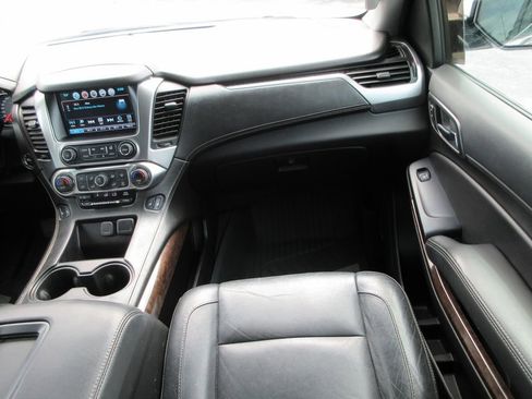 Certified 2019 Chevrolet Tahoe LT AWD/4WD image 17