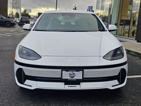 New 2025 Hyundai Ioniq 6 SEL image 2