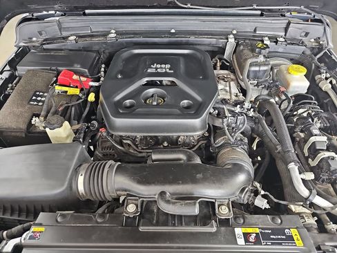 Used 2021 Jeep Wrangler Unlimited Sport AWD/4WD image 33