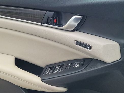 Used 2021 Honda Accord Touring image 21