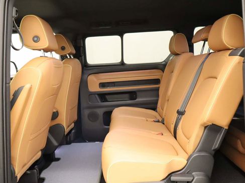 New 2025 Volkswagen ID. Buzz Pro S image 15