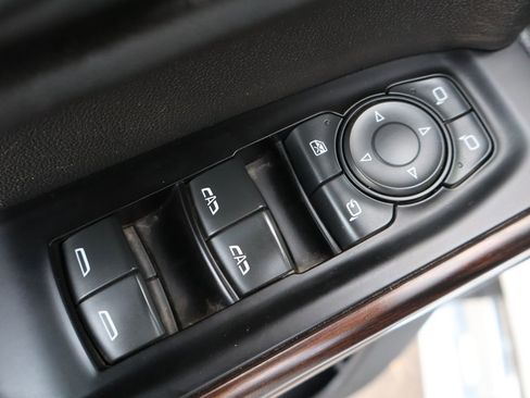 Used 2019 GMC Sierra 1500 SLT w/ SLT Premium Package image 29