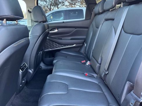 Used 2023 Hyundai Santa Fe SEL w/ Premium Package image 11