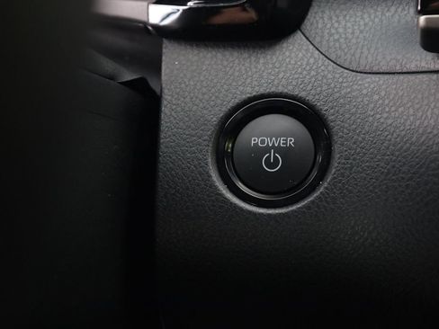 Used 2026 Toyota Camry SE image 7