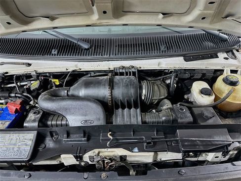 Used 2010 Ford E-350 and Econoline 350 Super Duty image 24