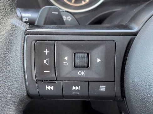 Used 2021 Nissan Rogue S FWD image 23