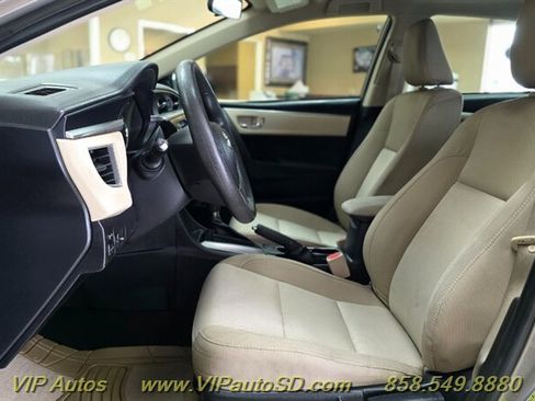Used 2016 Toyota Corolla LE image 12