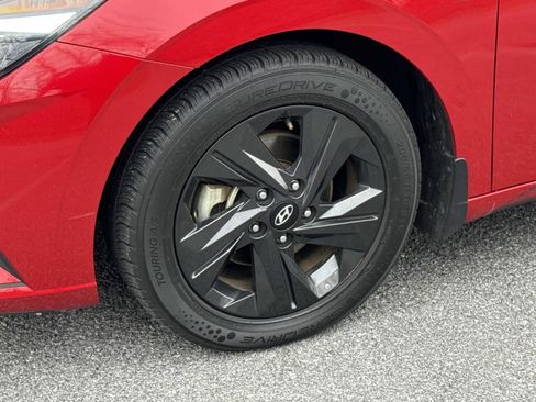 Used 2023 Hyundai Elantra SEL w/ Winter Weather Package image 7