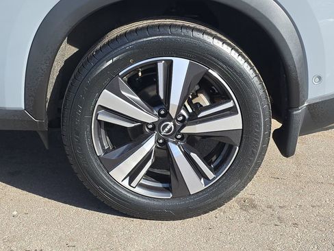 Used 2022 Nissan Rogue Platinum w/ Head-Up Display Package image 38