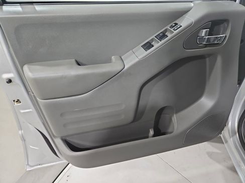 Used 2019 Nissan Frontier SV w/ Value Truck Package image 11